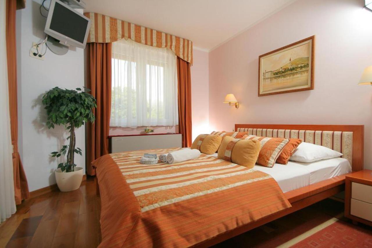 Hotel Trogir Ngoại thất bức ảnh