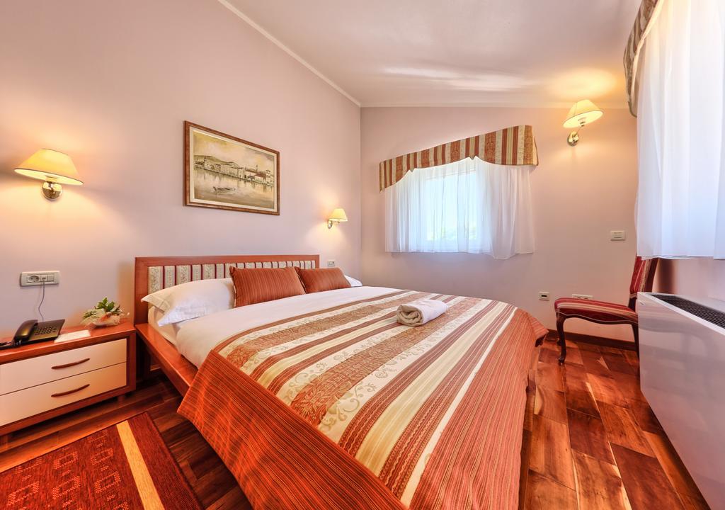 Hotel Trogir Ngoại thất bức ảnh