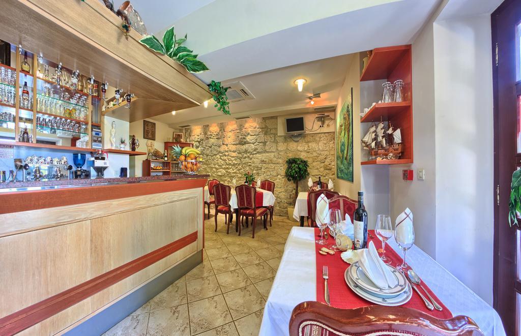Hotel Trogir Ngoại thất bức ảnh