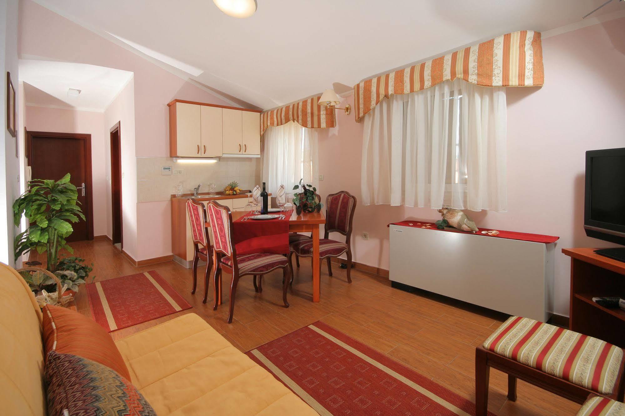 Hotel Trogir Ngoại thất bức ảnh