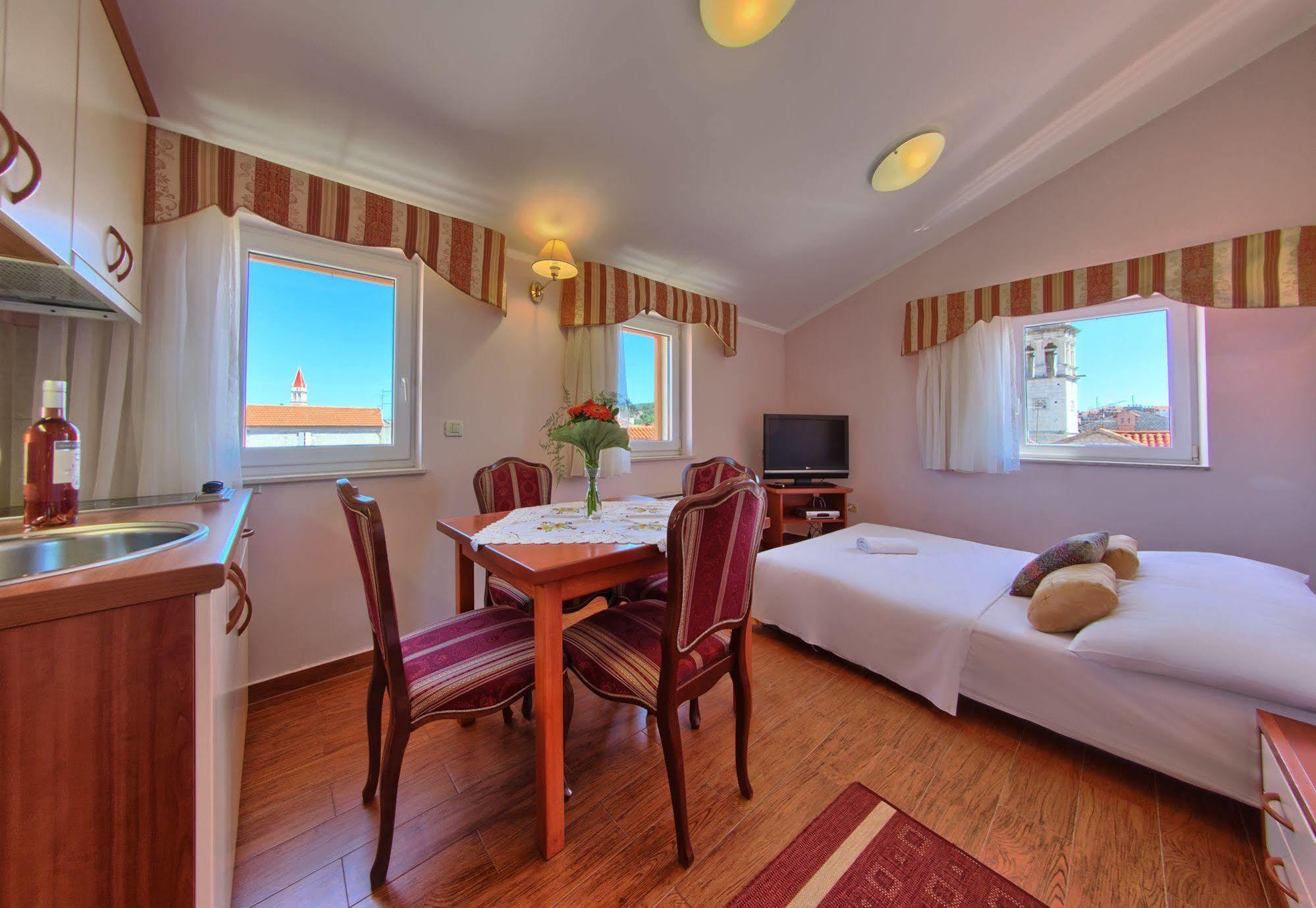 Hotel Trogir Ngoại thất bức ảnh