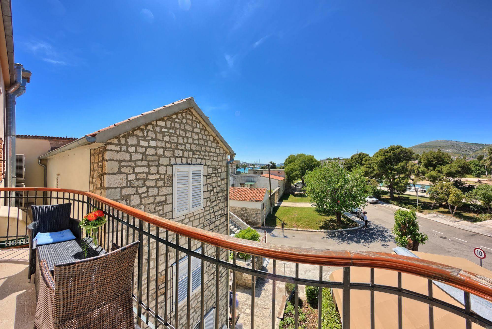 Hotel Trogir Ngoại thất bức ảnh
