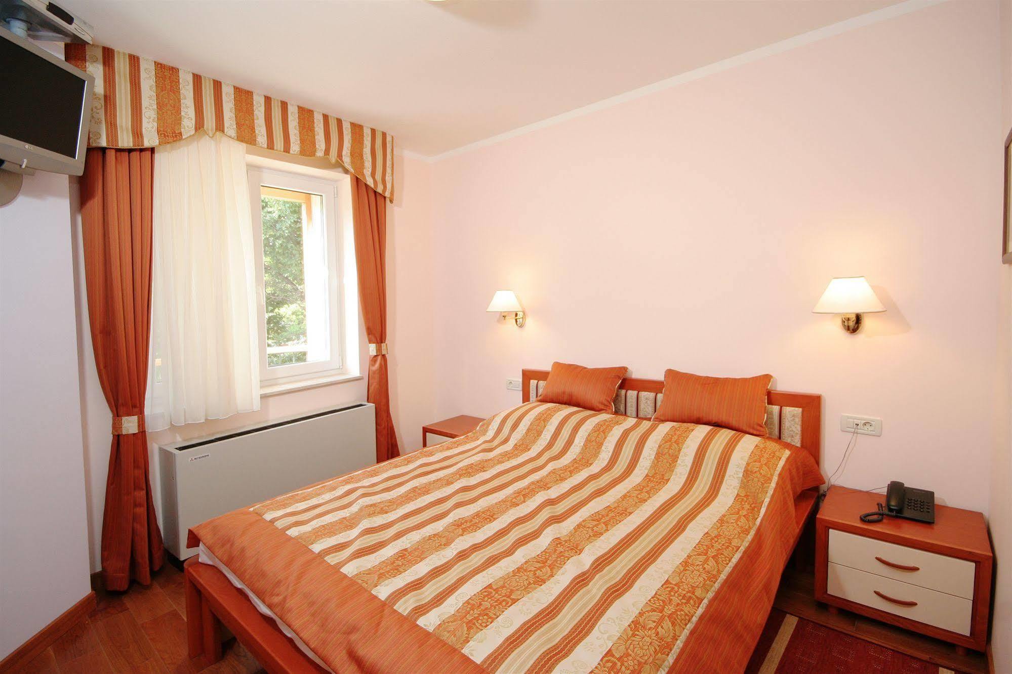 Hotel Trogir Ngoại thất bức ảnh
