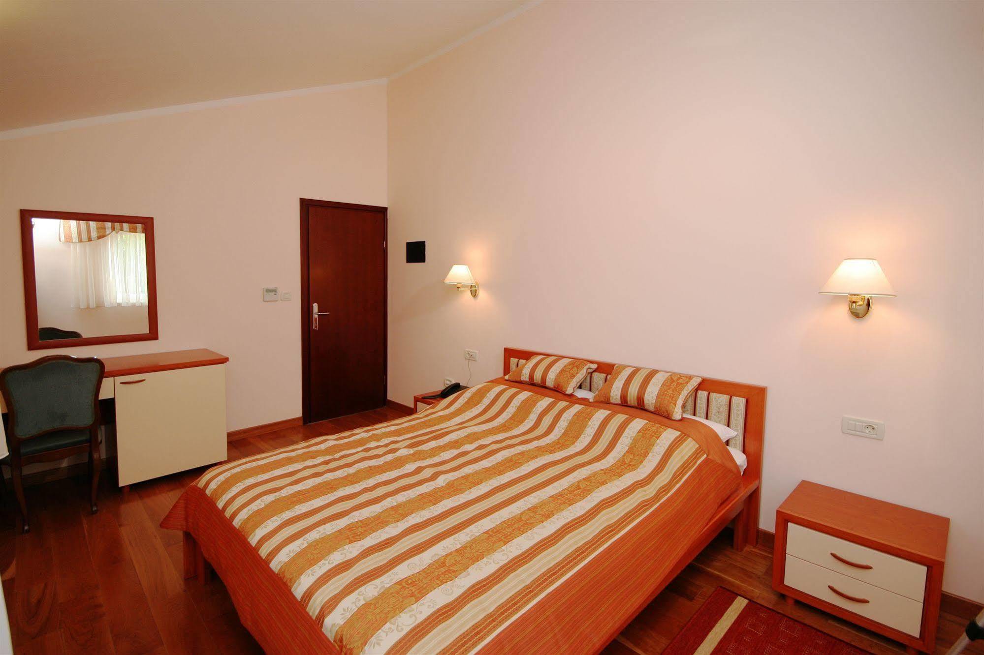 Hotel Trogir Ngoại thất bức ảnh